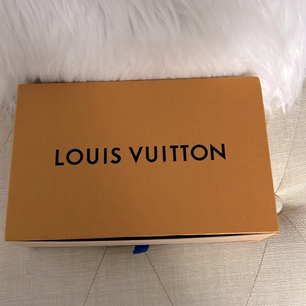 Authentic Louis Vuitton box 9”x6”